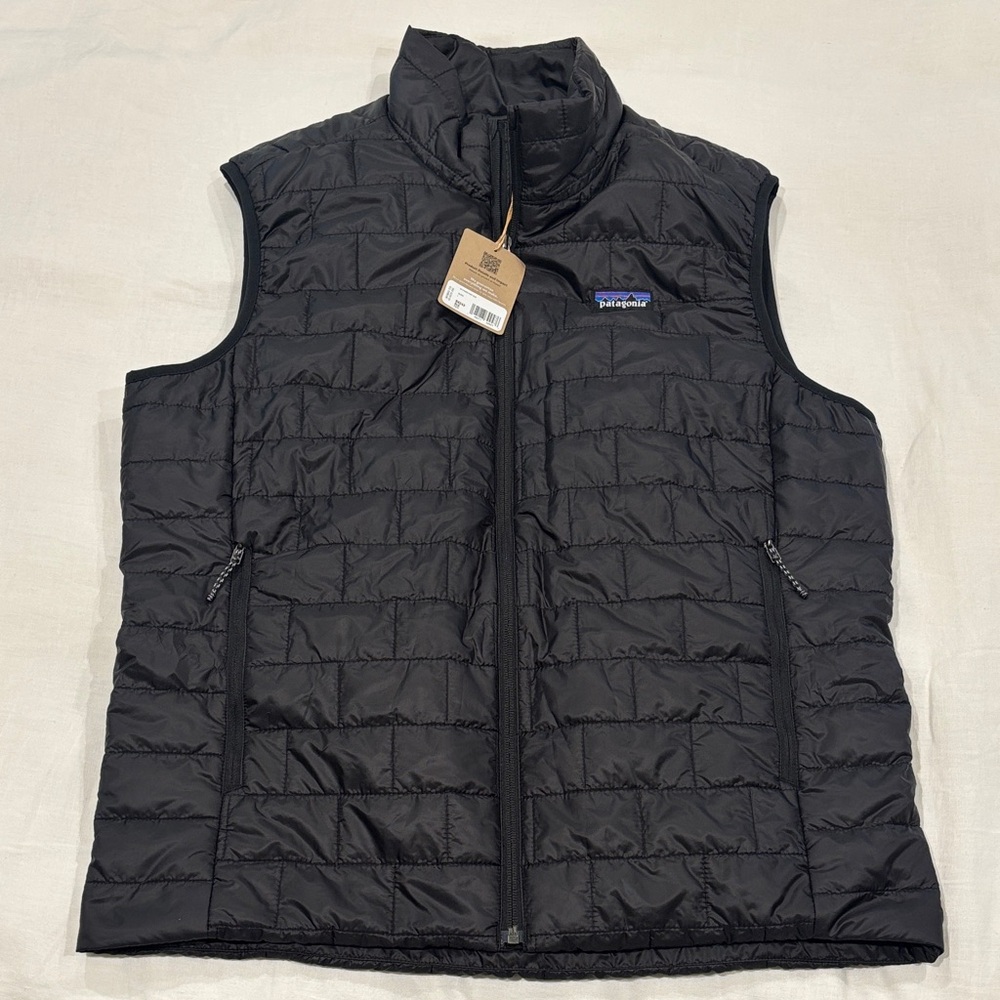 Men’s Patagonia Nano Black Puff Vest NWT